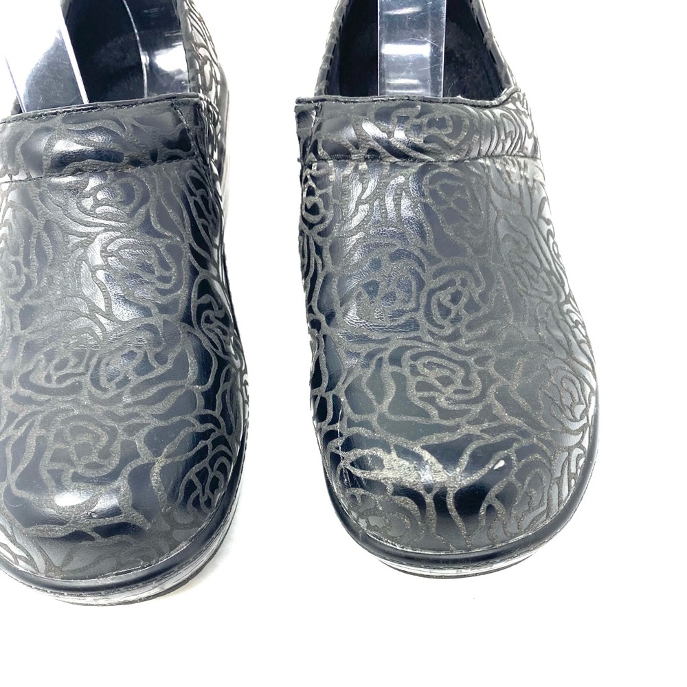 Spring Step Clogs - image 4